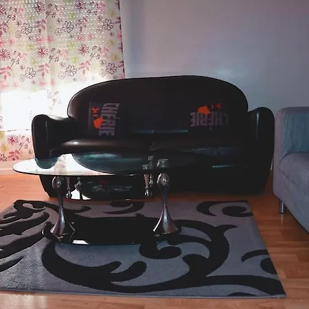 Superb Flat In Recent Building With Parking Lot 塞尔吉