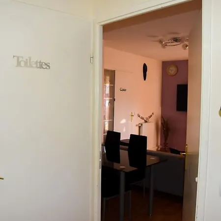 Superb Flat In Recent Building With Parking Lot 公寓