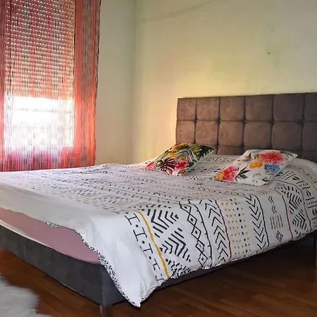 公寓 Superb Flat In Recent Building With Parking Lot *