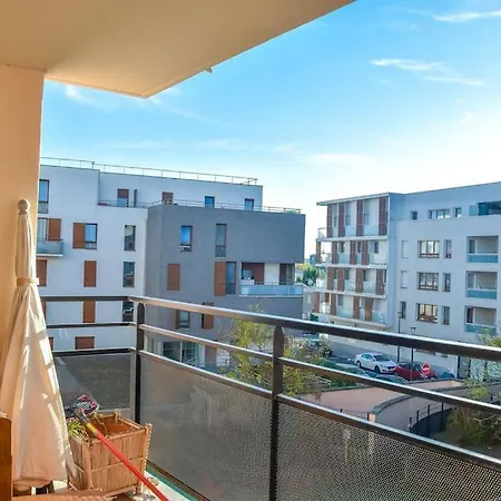 Superb Flat In Recent Building With Parking Lot 公寓